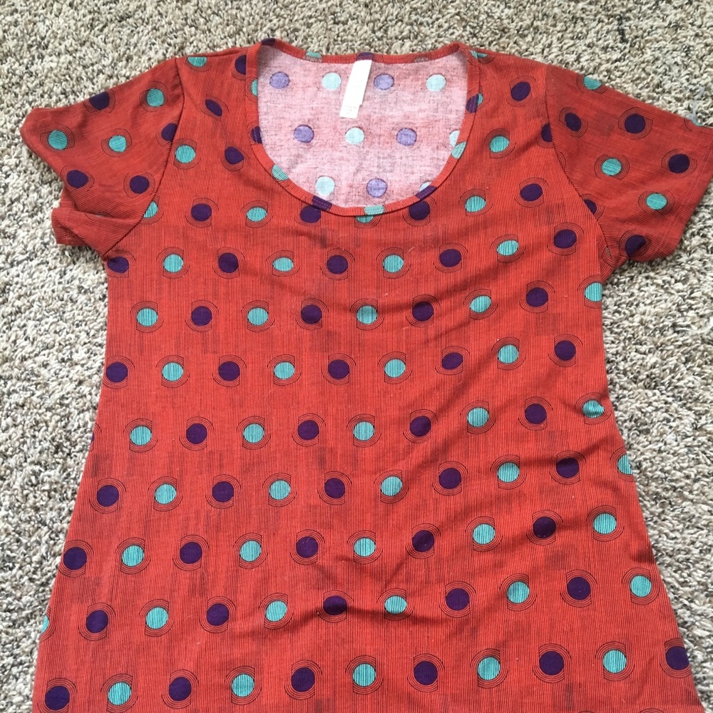Xs Lularoe Classic T